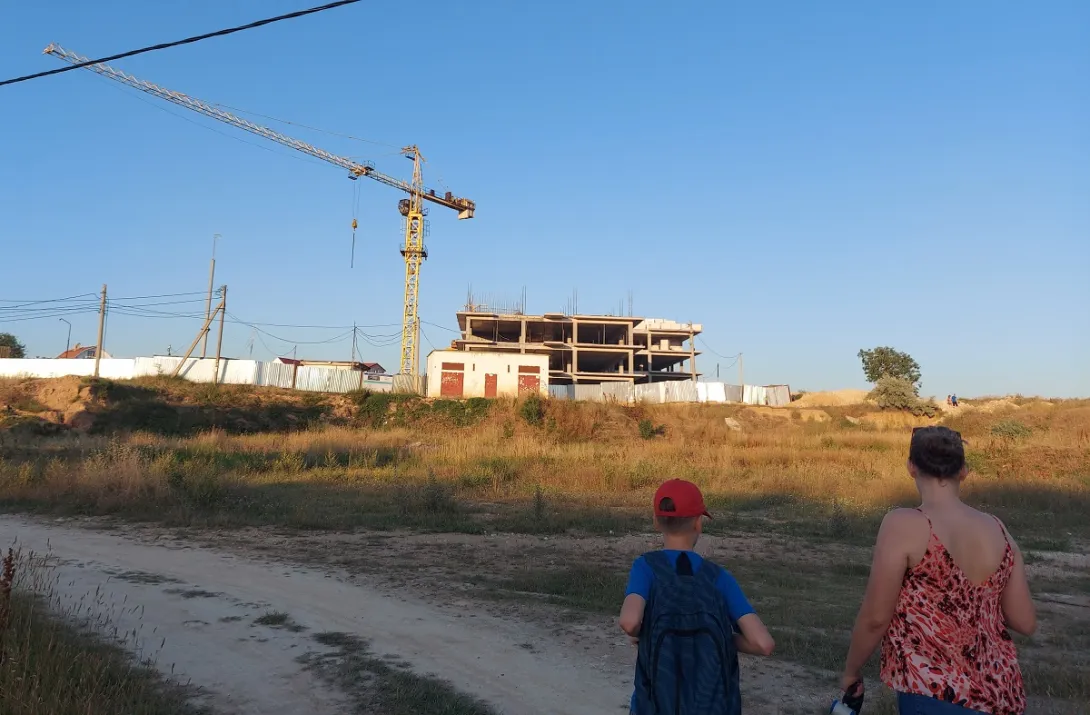 Как и почему застраивается Голубая бухта в Севастополе