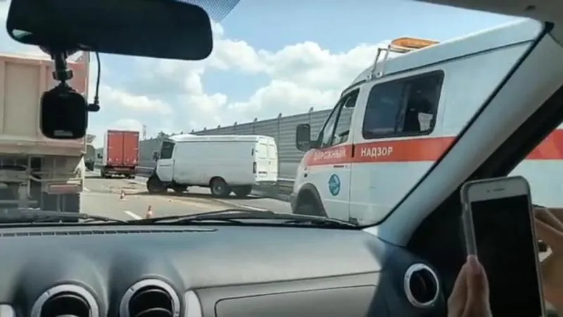 На крымской трассе смертельное ДТП с участием военного грузовика