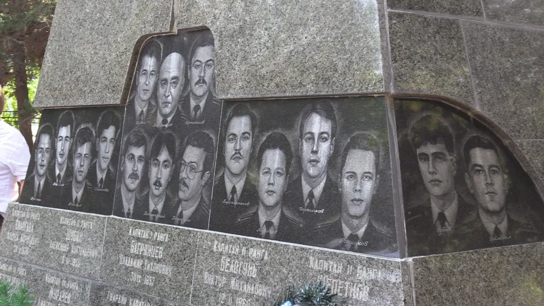 В Севастополе назвали поименно всех погибших на АПРК «Курск» 