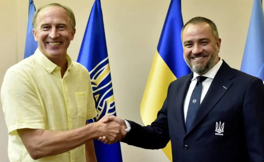 Сборная Украины по футболу получила нового тренера