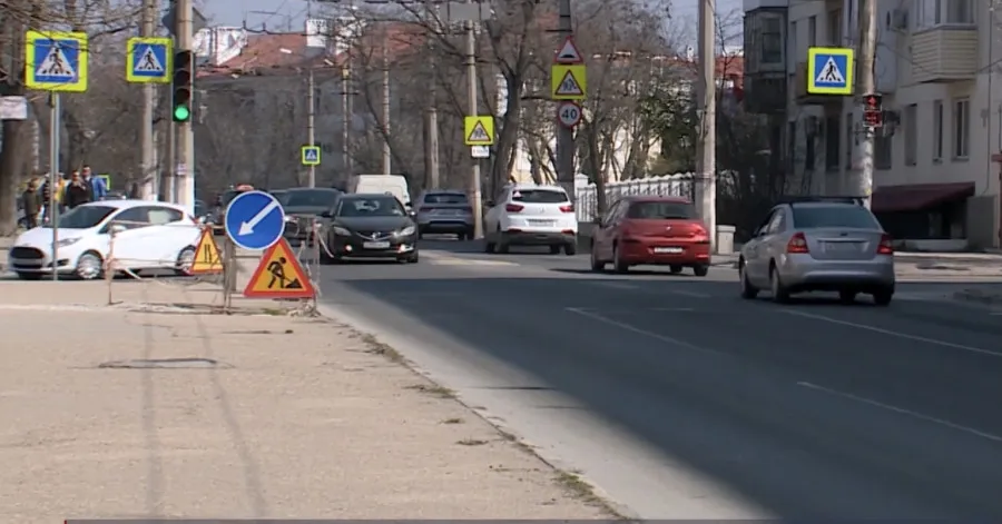 Жители Севастополя больше 9 месяцев ждут пешеходный переход