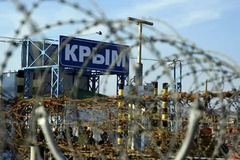 Украина заочно арестовала еще четыре судна и 12 российских самолетов за заходы в Крым 