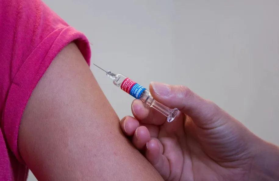 Частная медицина в Севастополе готова бесплатно вакцинировать от коронавируса