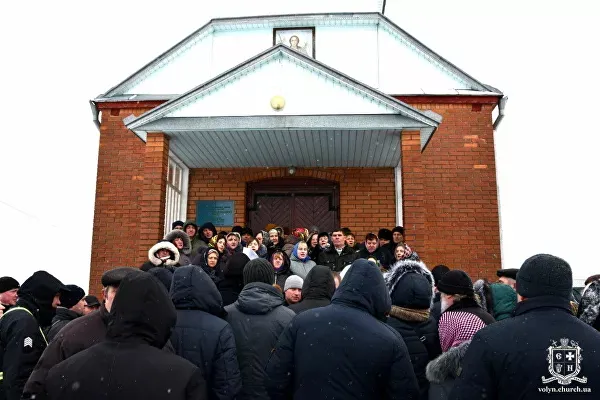 "Будем их резать". Миллионы граждан Украины записали в "агенты Кремля"