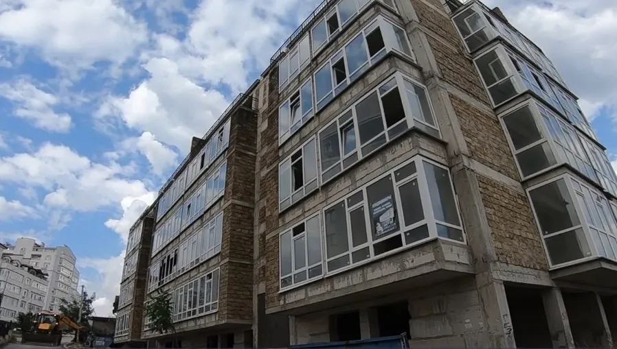 В Севастополе «обелят» еще четыре проблемных многоэтажки