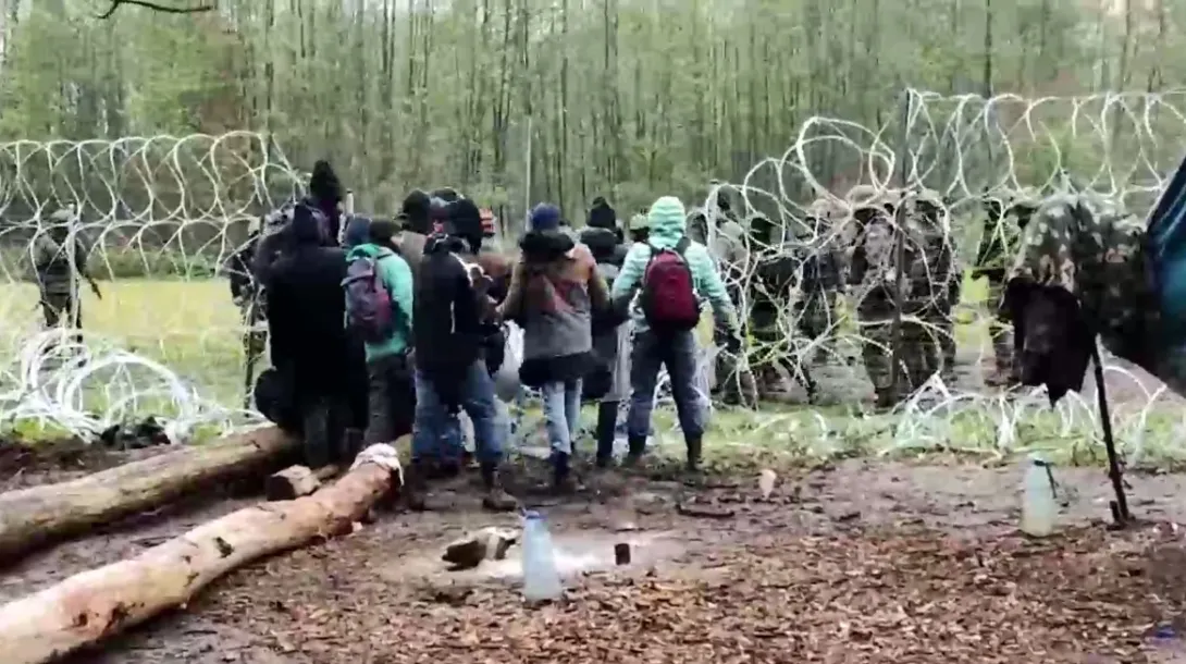 Жестокое избиение пограничниками афганских беженцев попало на видео