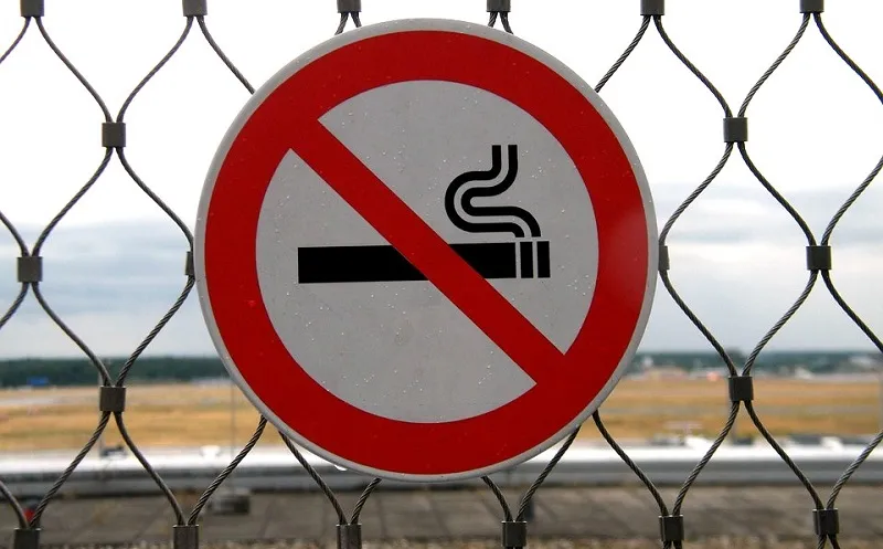 Нигде не спрятаться: курильщикам в России осложнят жизнь