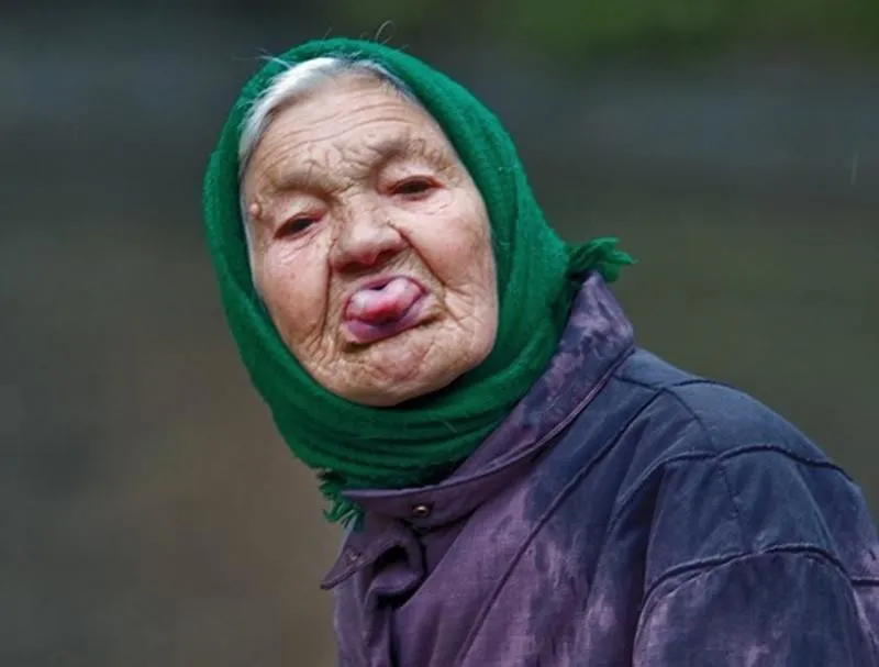 Севастопольская бабушка продала вещи попавшего в больницу квартиранта