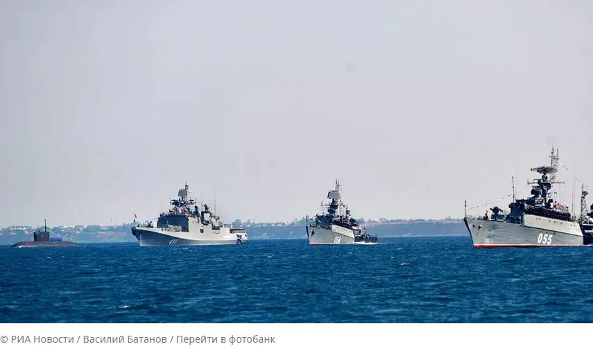 Сергей Шойгу: Российские военные следят за кораблями США в Черном море