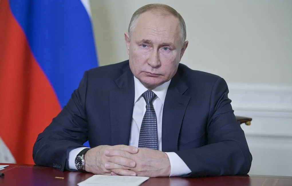 Путин заявил, что Запад обостряет ситуацию в Донбассе поставками Киеву оружия