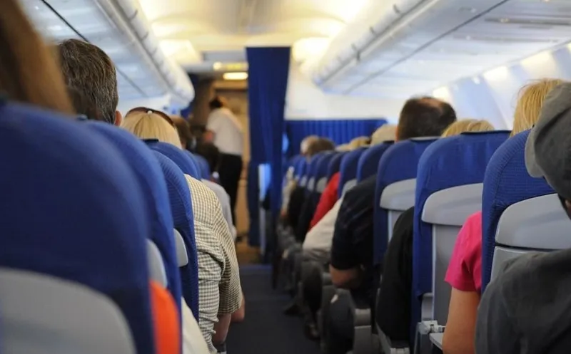 Пассажир покончил с собой в туалете летящего с курорта самолета