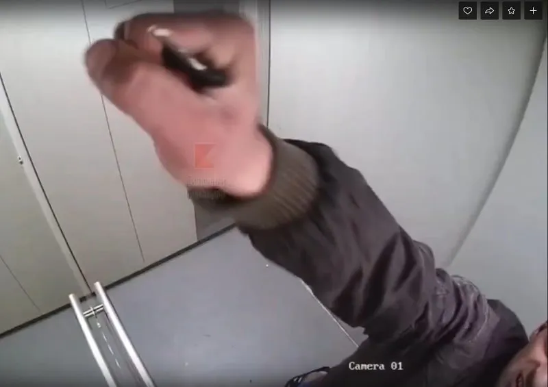 «Горячий» мужчина подрался с лифтами своего дома. Видео