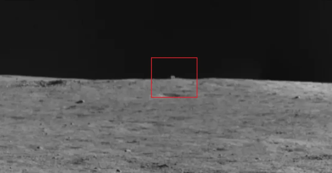 Китайские учёные рассмотрели на обратной стороне Луны «домик»