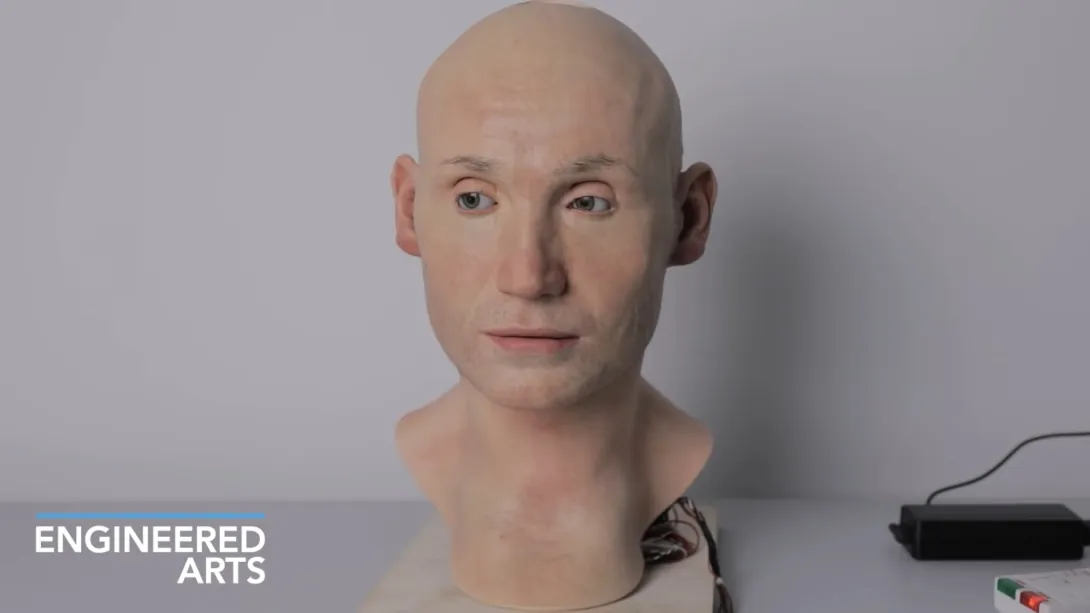 Учёные показали голову необычного человекоподобного робота. Видео