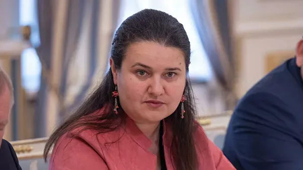 Посол Украины в США заявила, что Киев добивается получения военной помощи