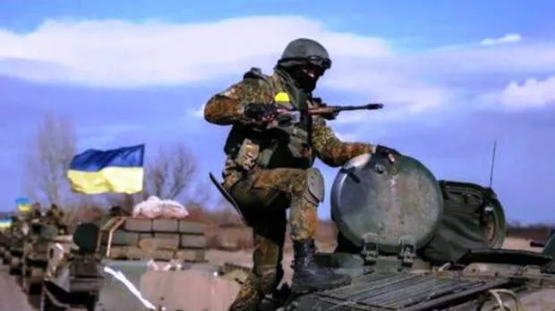 Украинские силовики подорвались на своей мине в Донбассе, заявили в ДНР