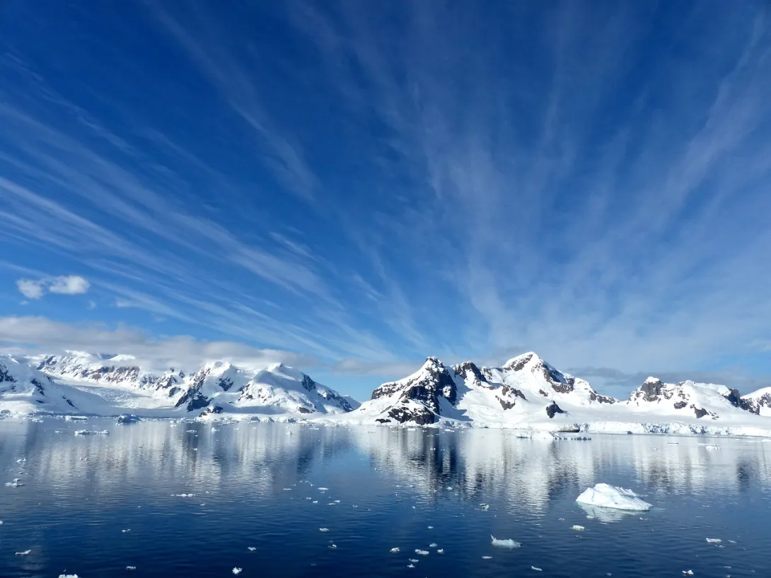 Подо льдами Антарктиды обнаружили шокирующее явление