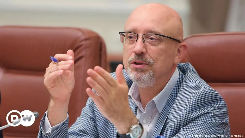 Глава Минобороны Украины признал, что Россия не собирается «вторгаться» на Украину