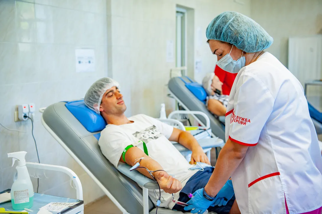 Переселенцы спровоцировали дефицит донорской крови в Севастополе