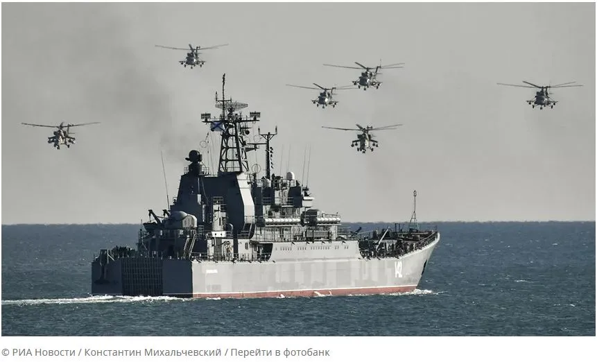 Более 30 кораблей Черноморского флота вышли в море для масштабных учений