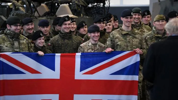 Минобороны Британии сообщило об отъезде военных инструкторов с Украины