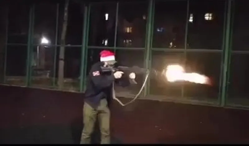 За холостую стрельбу из автомата в Севастополе могут быть реальные проблемы