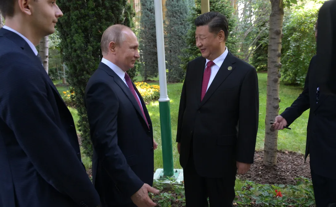 В Австралии рассказали о действиях Запада, которые играют на руку РФ и Китаю