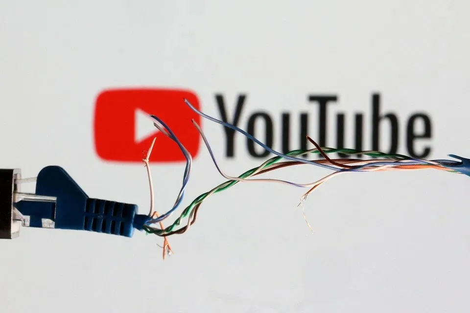 Назван срок возможной блокировки YouTube в России