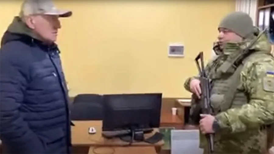 Пограничники Украины угрожали автоматом белорусскому послу