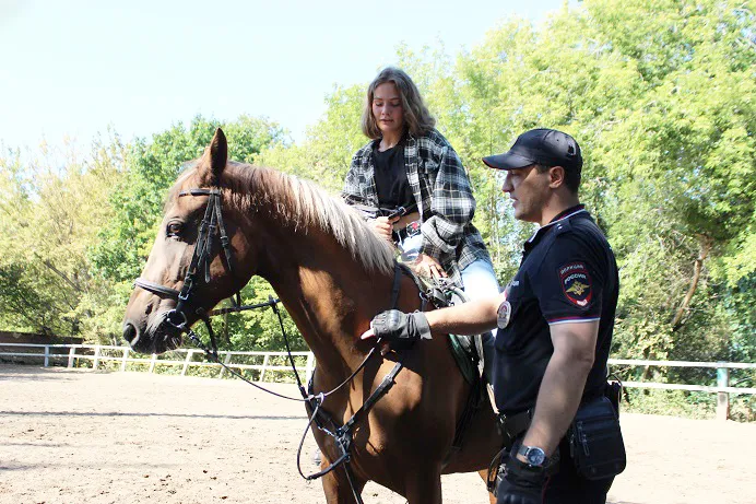 Порядок на севастопольской «стометровке» наведет конная полиция?