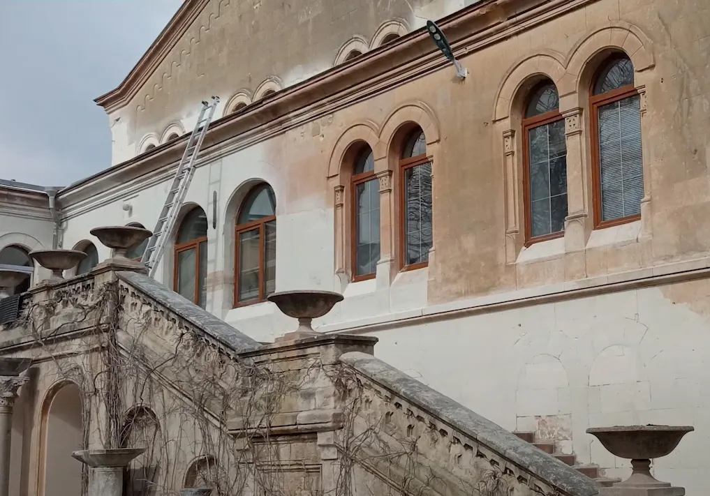 В Севастополе ждут реакции прокуратуры на ремонт знакового здания Херсонеса 