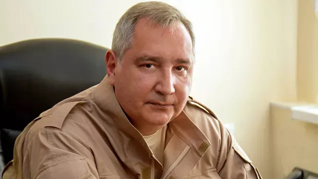 Рогозин: за украинскими войсками стоит высокотехнологичный и изощренный враг
