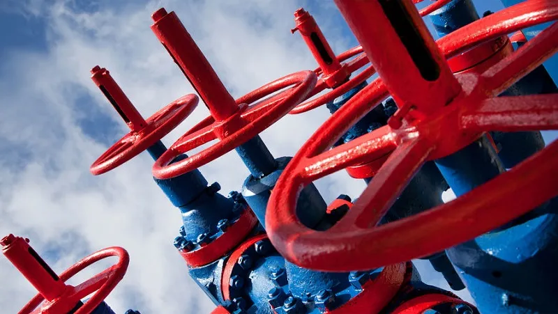 Россия отключила газ Польше и Болгарии за отказ платить в рублях