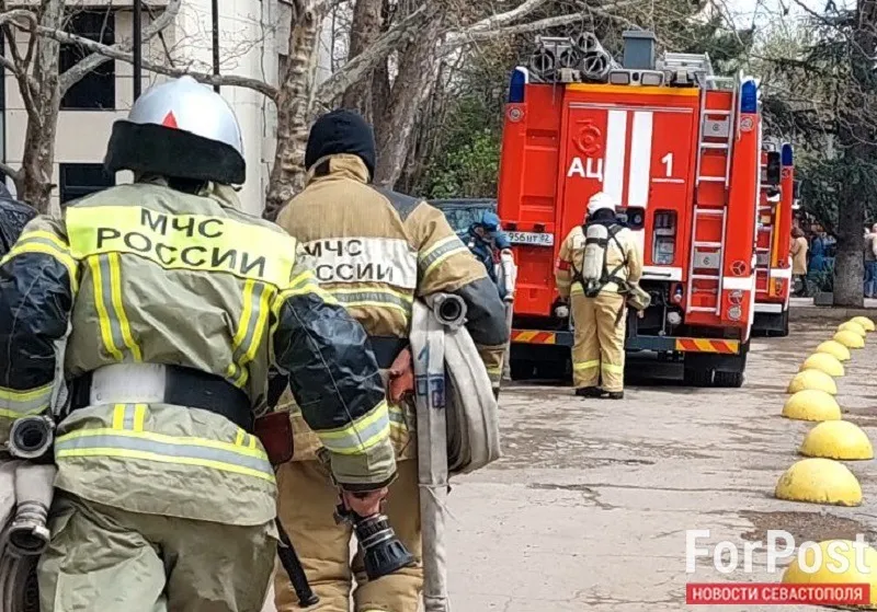 На пожаре в Крыму спасли человека
