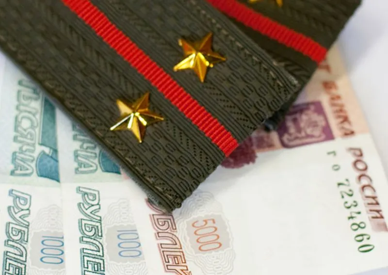 Конституционный суд запретил отбирать денежные надбавки у военнослужащих в Севастополе