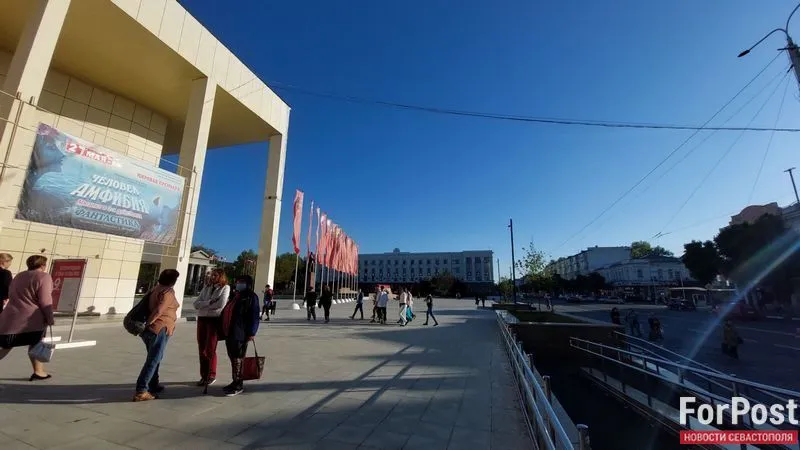 После ремонта главная площадь Крыма вызвала вопросы у горожан