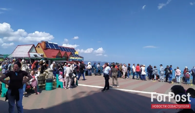 Власти Ялты объявили зачистку Ай-Петри от незаконной торговли