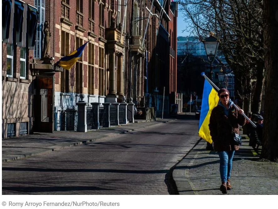 Forbes: уровень финансовой поддержки Украины среди жителей Запада значительно снизился 