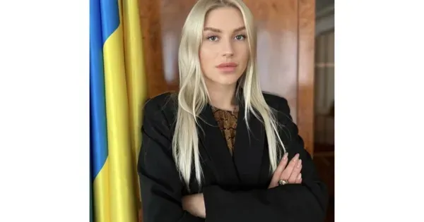 «Украинские новости»: замминистра по евроинтеграции стала 25-летняя Анна Сергеева