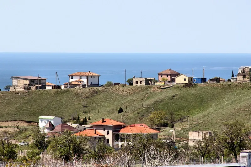 В Крыму вместо новых квартир стали покупать землю под строительство домов