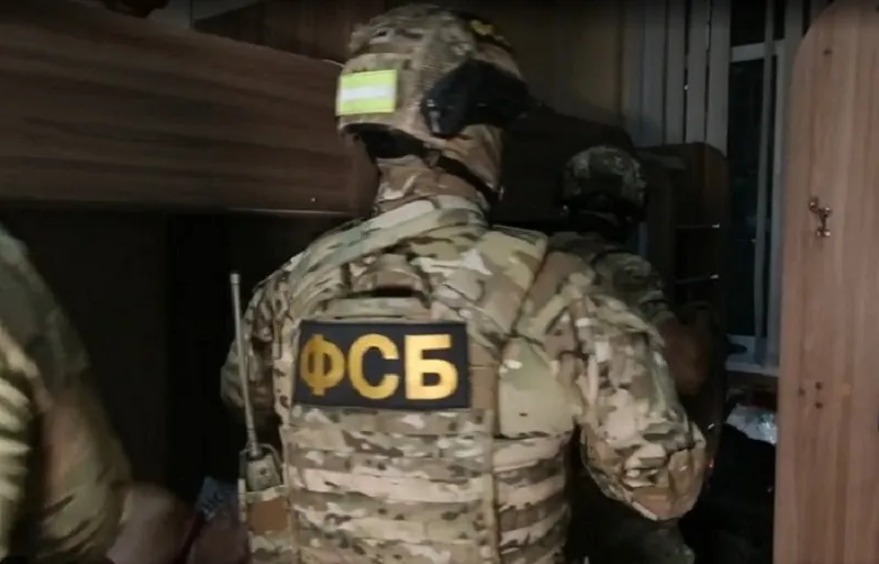 На крымской границе задержали ехавшего в украинский нацбатальон петербуржца