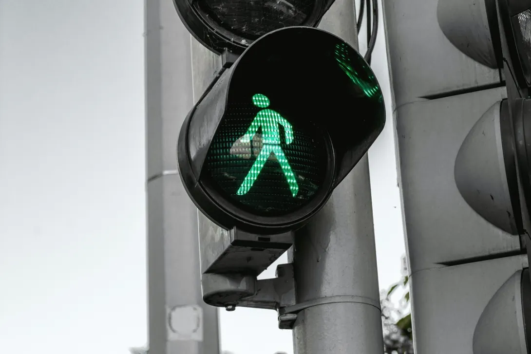 В Севастополе почти год не могут подключить светофор