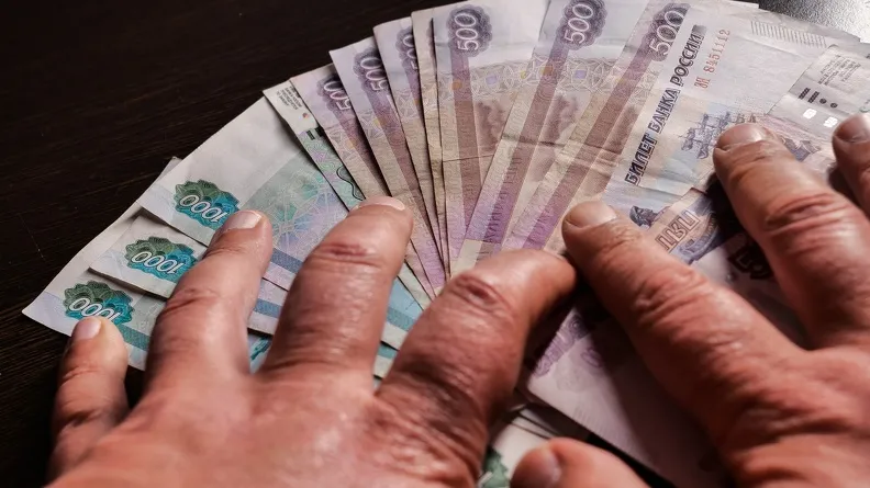 Россияне рассказали, как приманивают деньги