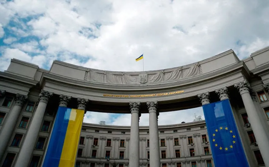 Представитель МИД Украины Николенко: никто из 112 россиян не получил визу с 1 июля 