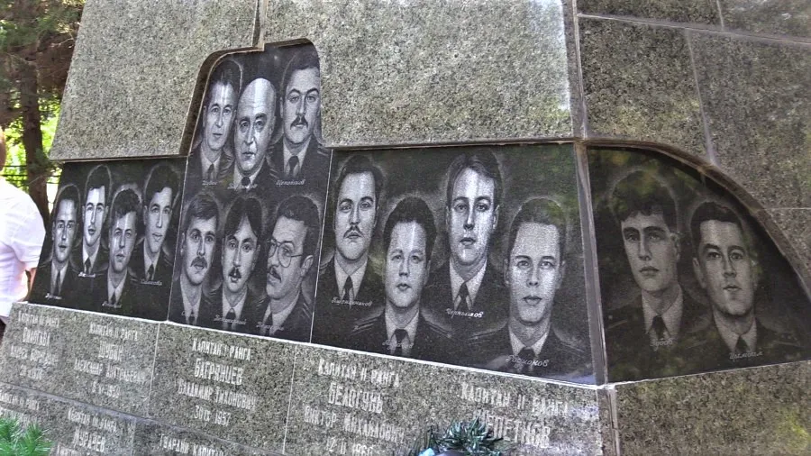 «Твой сын на „Курске”». Севастополь вспоминает трагедию на атомной подлодке 