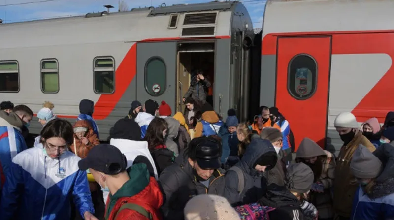 ФСБ впервые назвала число беженцев из Донбасса в России