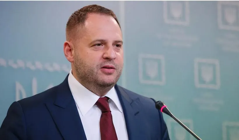 Офис Зеленского пообещал к концу августа документ о гарантиях безопасности