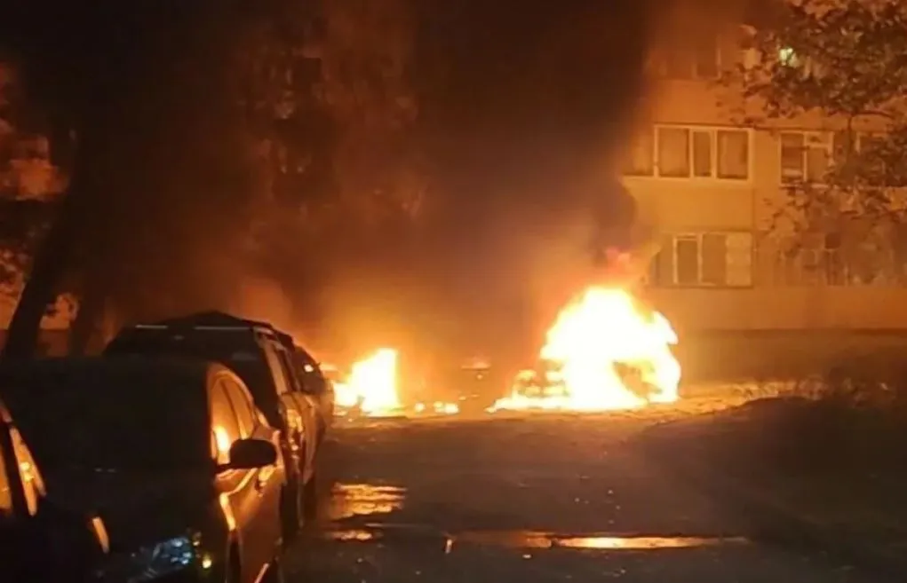 В Энергодаре после ночной атаки ВСУ ранены 9 местных жителей и уничтожены десятки авто
