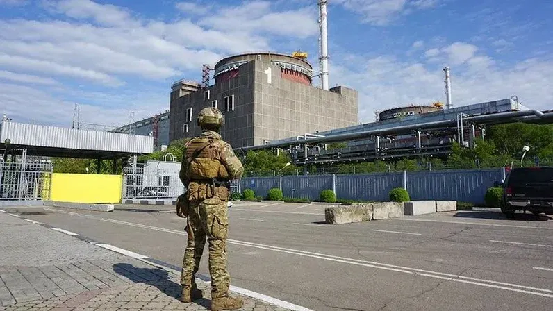 Рогов: Киев обстреливает Запорожскую АЭС с целью отрезать ее от энергосистемы области