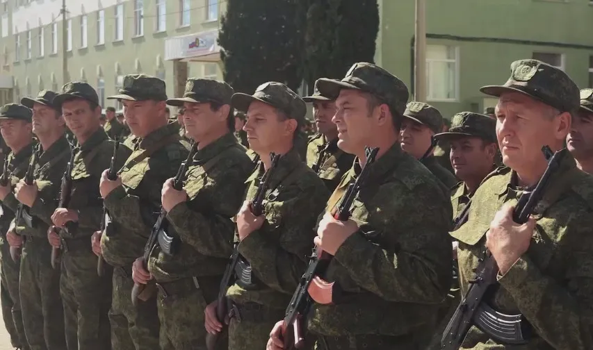 Служившие при Украине запасники Севастополя поклялись на верность России 